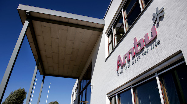 Toplæger skyder Ambus væksthåb ned