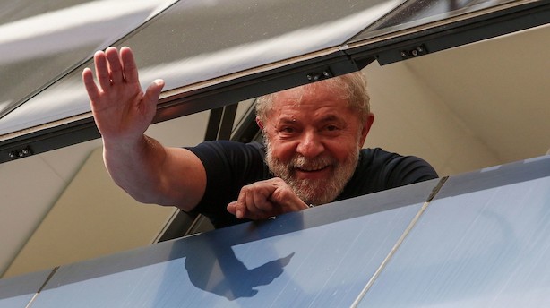 Tidligere præsident Lula bliver løsladt i Brasilien