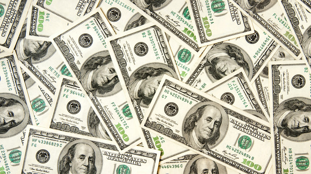 Valuta: Dollar får lidt af det tabte tilbage