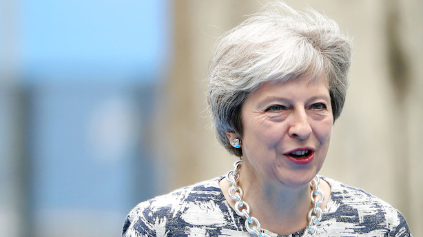 Brexit-hvidbog: May vil sikre visum-fri adgang til Storbritannien