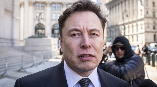 Morgenbriefing: Tesla lover robottaxaer næste år, danske koncerner spinder guld på vindsats i Asien