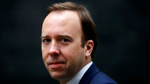 Sundhedsminister trækker sig ud af lederopgør om at erstatte Theresa May