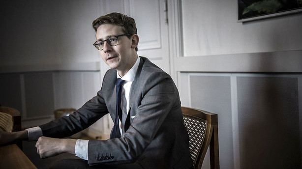 Regeringen er klar til at købe borgernes gæld til kommunerne