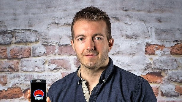 Midtjysk iværksætter sælger populær fartkontrol-app for millionbeløb