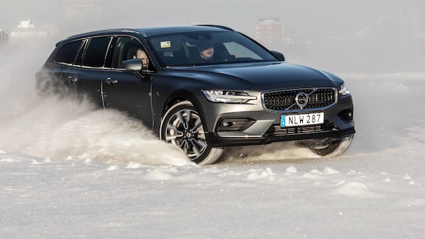 Volvo V60 Cross Country giver dig det bedste fra to verdener