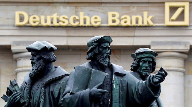 Medie: Deutsche Bank overvejer at fyre hver femte i USA