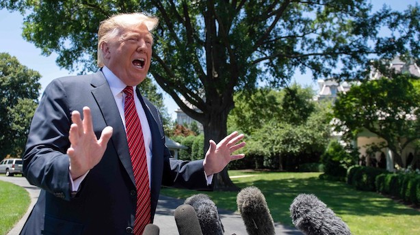 Trump fornyer kritikken af Federal Reserve