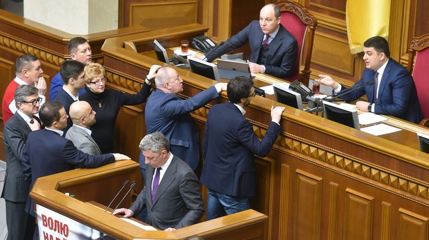 Ukraines parlament fyrer skandaleombrust rigsadvokat