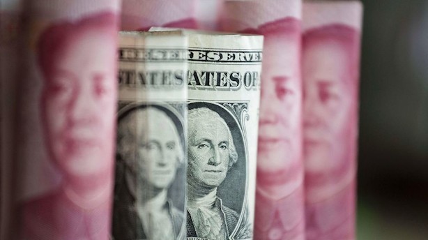 Valuta: Dollar og pund svækkes i tirsdagens handel
