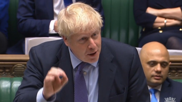 Boris Johnson klar til at droppe brexit-forslag og vil udskrive nyvalg, hvis tidsplan nedstemmes