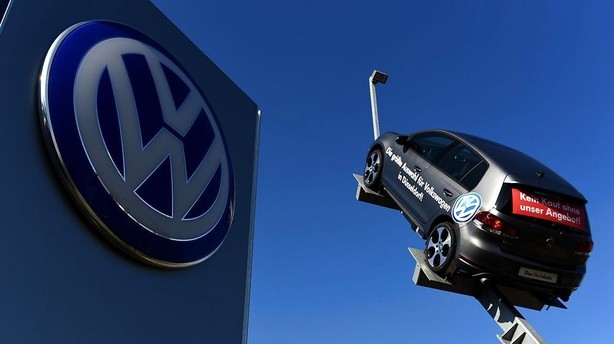 VW henter tidligere BMW-chef til post som bestyrelsesformand