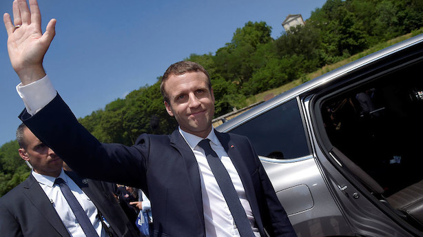 Målinger giver Macrons parti flertal i Frankrig