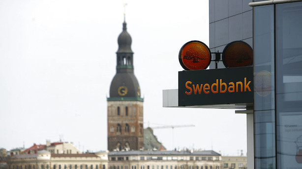 Swedbank løftet af engangsposter og lave nedskrivninger