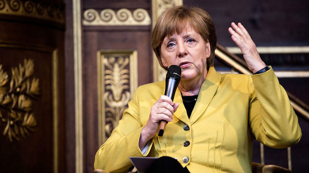 Merkel slås for flygtningeaftale med Tyrkiet