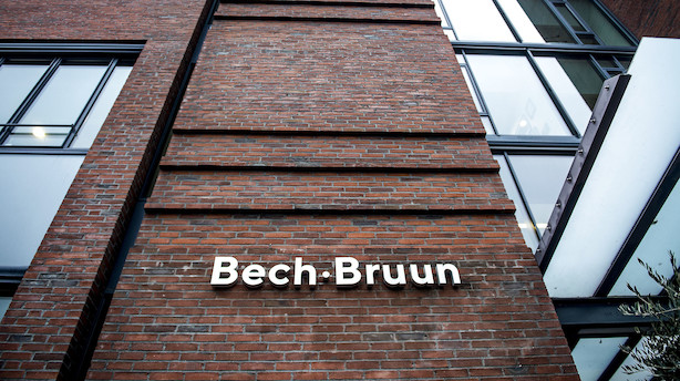 Aarhus Kommune lægger skandaleramte Bech-Bruun på is