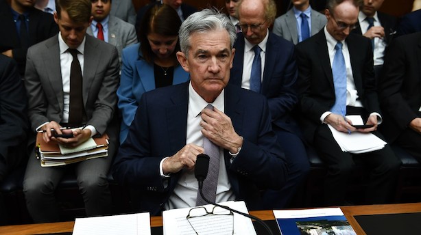 Powell siger klart nej, hvis Trump fyrer ham