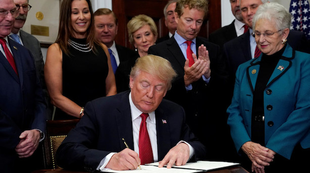 Trump gør nyt forsøg på at svække Obamacare