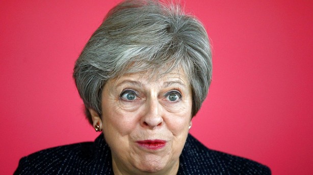Avis: May har fortalt sine nøgleministre, at brexit-aftale er tæt på