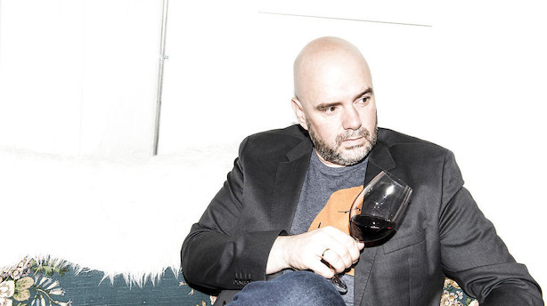 Tidligere Ebay-profil bliver topchef i Vivino - stifter træder tilbage: "Man giver slip på sit barn, det er pisse svært"