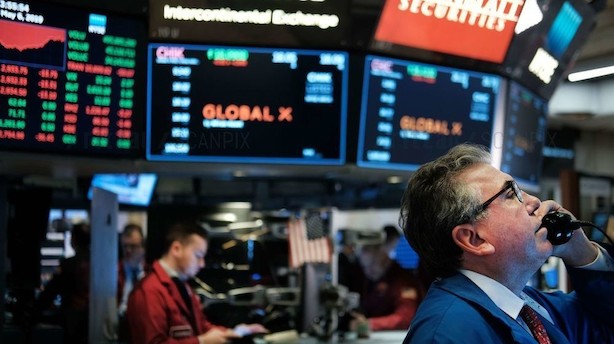 Aktieåbning i USA: Fortsat usikkerhed giver ventet rød handelsstart