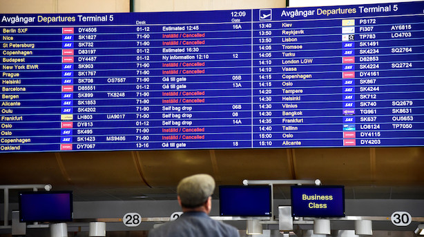 Skovbrand raser tæt på Arlanda - men fly letter og lander