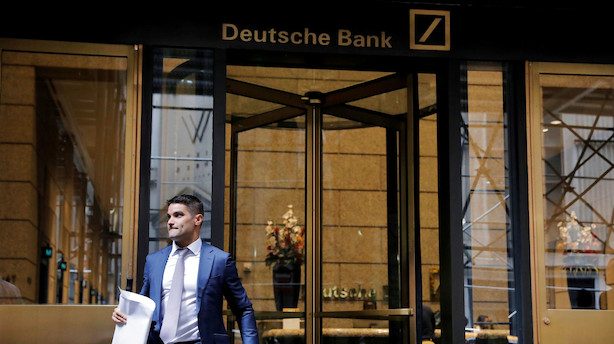 Deutsche Bank får første hop i kursmål efter stor strategiplan