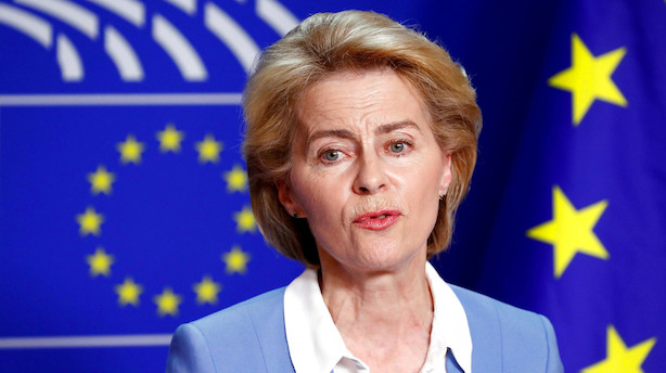 Von der Leyen træder tilbage som tysk forsvarsminister