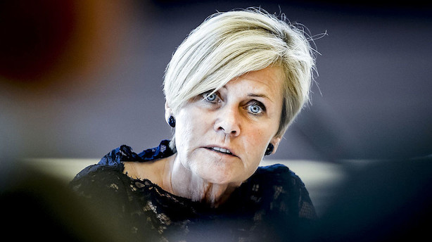 Trods DF's nej: Mette Bock opgiver ikke TV2-salg