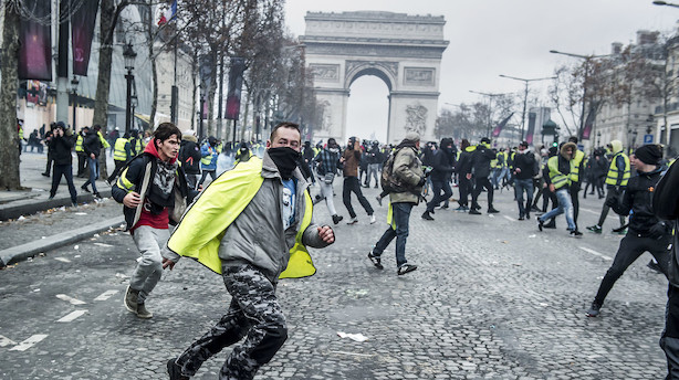 Macron om nye protester: Vi ser folk som ønsker at ødelægge republikken