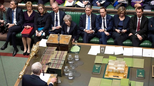 Dansk Erhverv om Mays knusende nederlag: No-deal-brexit tættere på end nogensinde