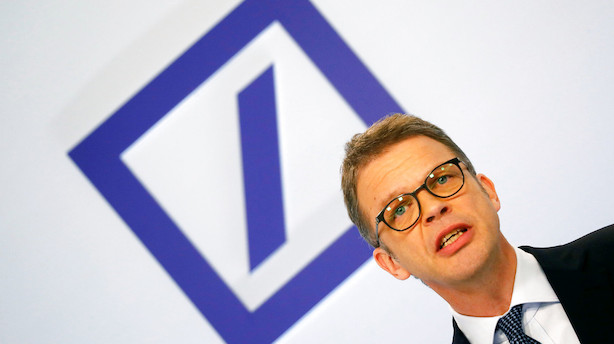 Medie: Myndigheder presser Deutsche Bank-topchef til at droppe dobbeltfunktion