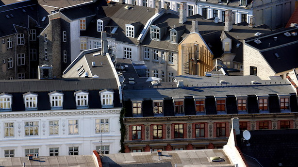 Antallet af solgte ejerlejligheder dykker med knap 20 pct