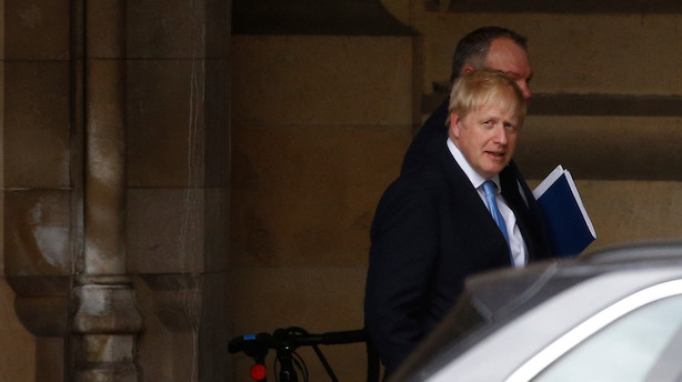 Boris Johnson og Jeremy Hunt skal kæmpe om at erstatte Theresa May
