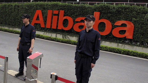 Alibaba overgår forventninger og aktien stiger i formarkedet