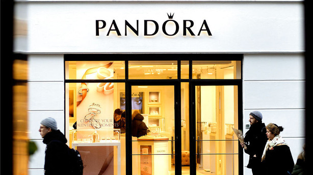 Aktier: Pandora trak C20 Cap til lille plus