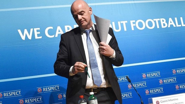 Uefa indfører mållinjeteknologi ved EM i fodbold