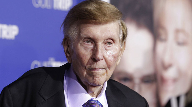 92-årig mediemogul og milliardær træder af