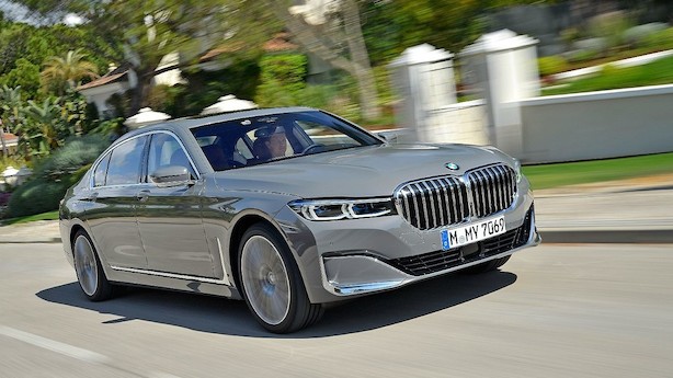 BMW's flagskib får gigantisk forkromet dollargrin