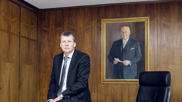 Arbejderbank ville af med omstridt betalingskomet som kunde - fik påbud af styrelse i stedet