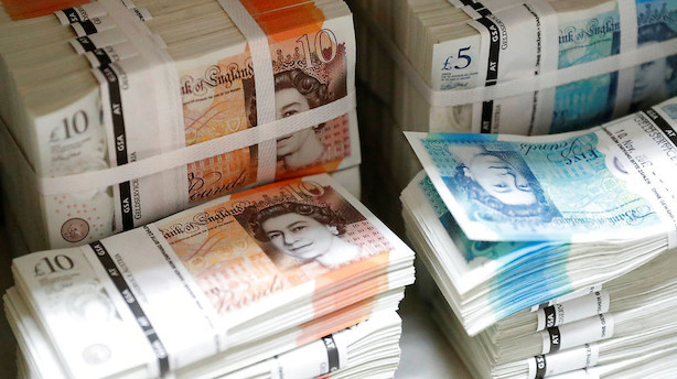 Valuta: Sterling svækkes yderligere på Johnson-effekten