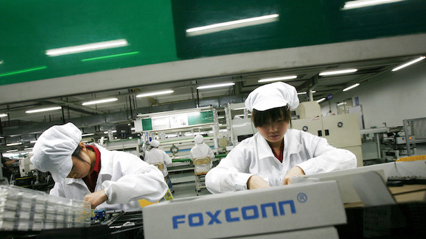 iPhone-samler overvejer at flytte produktionen til Indien