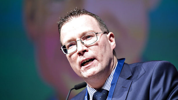 DF om Løkkes afvisning af dexit-afstemning: "Jeg forventer ikke, at Lars Løkke bliver, til solen brænder ud"