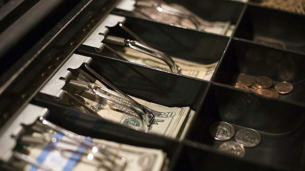 Valuta: Dollarsvækkelse efter rente-blødt FOMC-referat