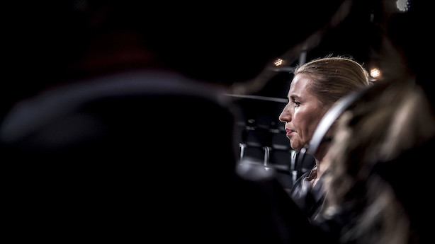 Mette Frederiksen efter Thulesen trak en streg i sandet: Et mindretal skal ikke have lov til at true sig til at lave om på politik