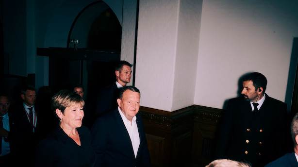 Løkke erkender nederlag - men går til dronningen for at danne regering ind over midten