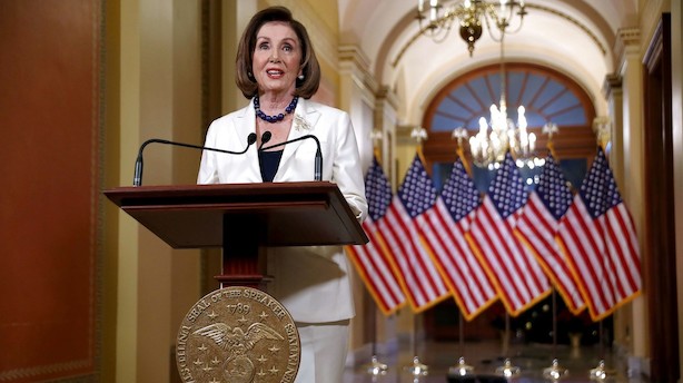 Pelosi går videre med rigsretsproces mod Trump
