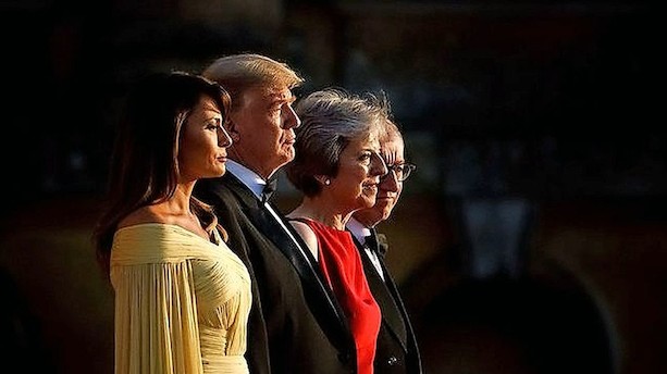 Analyse: Derfor flirter Theresa May med EU i stedet for sur Trump