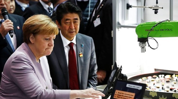 Merkel: Erdogan må stoppe nazisammenligninger