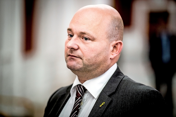 Børsen mener: Regeringens anker har revet sig løs