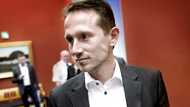 Børsen mener: Finansministeren råber op - alle lukker ørerne